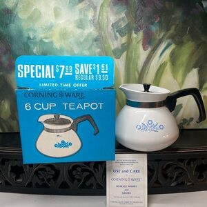 Beautiful Blue Cornflower 6 Cups Teapot Corning Ware 1970’s NWT Box